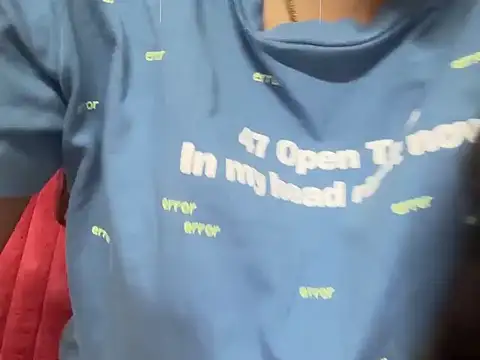 Snapshot of _FluffyHxney_ chatting on 12.07.24 FluffyHxney online show from 12.07.24