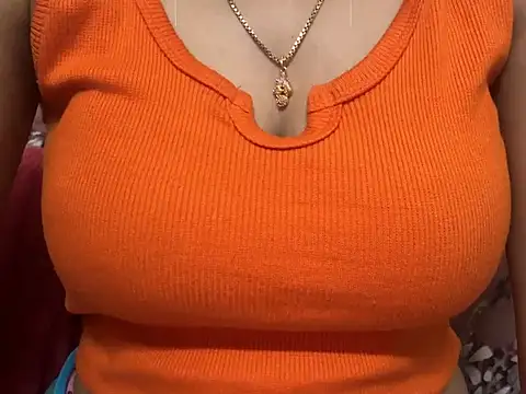 Snapshot of _FluffyHxney_ chatting on 12.22.24 FluffyHxney online show from 12.22.24