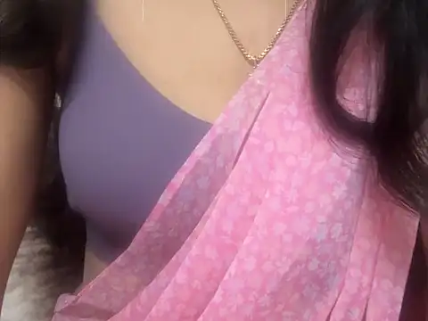 Snapshot of _FluffyHxney_ chatting on 12.24.24 FluffyHxney online show from 12.24.24