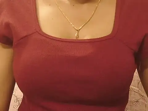 Snapshot of _FluffyHxney_ chatting on 10.15.25 FluffyHxney online show from 10.15.25