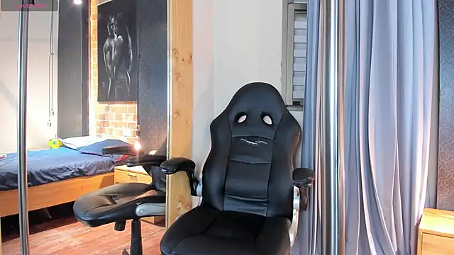 Venusflame   online show from 03.14.25