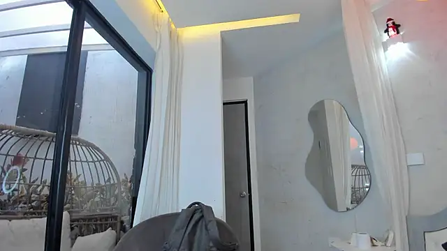 Venusflame   online show from 12.16.25