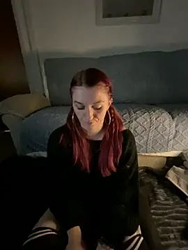 Stoner BarbieXX online show from 01.12.25