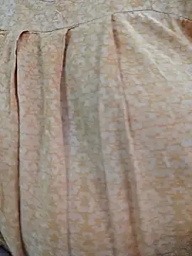 Snapshot of milf-kaira chatting on 12.12.24 milf-kaira online show from 12.12.24