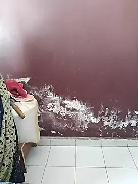 Snapshot of milf-kaira chatting on 12.30.24 milf-kaira online show from 12.30.24