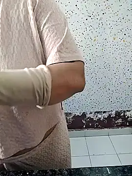 Snapshot of milf-kaira chatting on 01.09.25 milf-kaira online show from 01.09.25