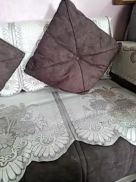 Snapshot of milf-kaira chatting on 01.09.25 milf-kaira online show from 01.09.25