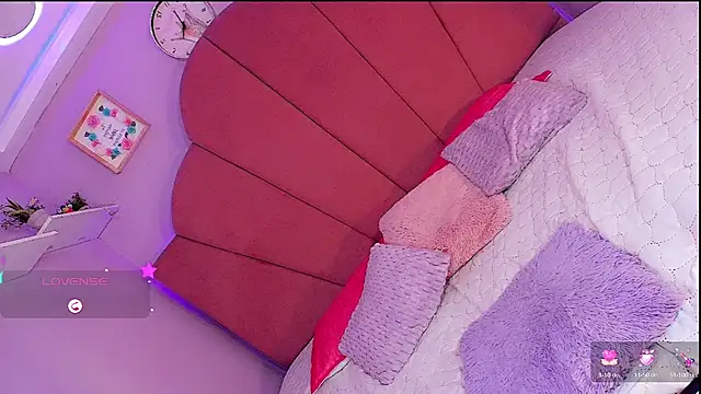 Snapshot of Shanelengel chatting on 03.05.25 Shanelengel online show from 03.05.25