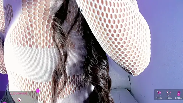 Snapshot of Shanelengel chatting on 09.12.25 Shanelengel online show from 09.12.25