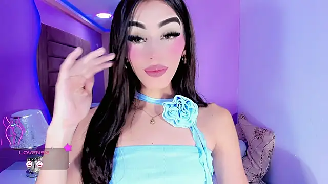 Snapshot of Shanelengel chatting on 10.17.25 Shanelengel online show from 10.17.25