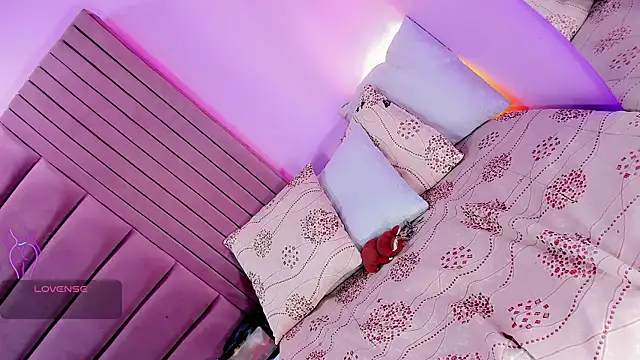 Shanelengel online show from 04.19.26