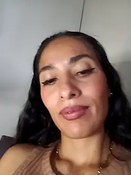 chloewildd  online show from 10.12.25