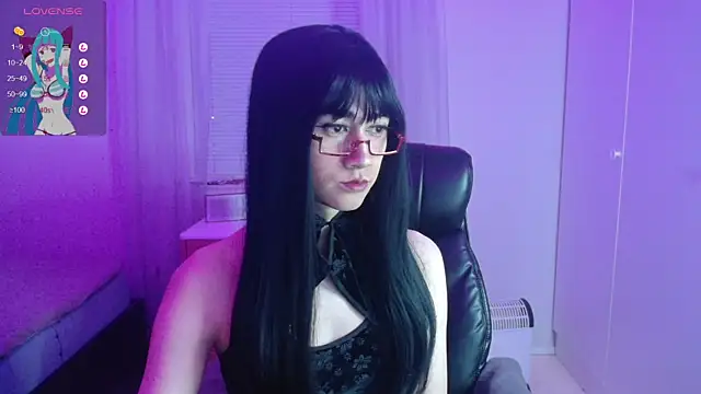 Snapshot of lewd_pillows chatting on 02.03.25 lewd pillows online show from 02.03.25