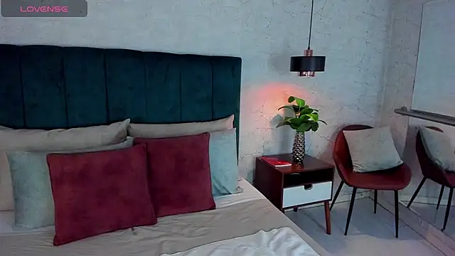 AdeleAndersonn online show from 04.16.26