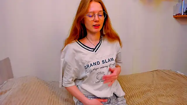 Fire Luna online show from 12.01.25