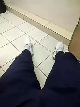 gatmoreno1 online show from 09.26.25