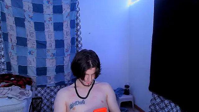 Benzolbub3 online show from 10.07.25