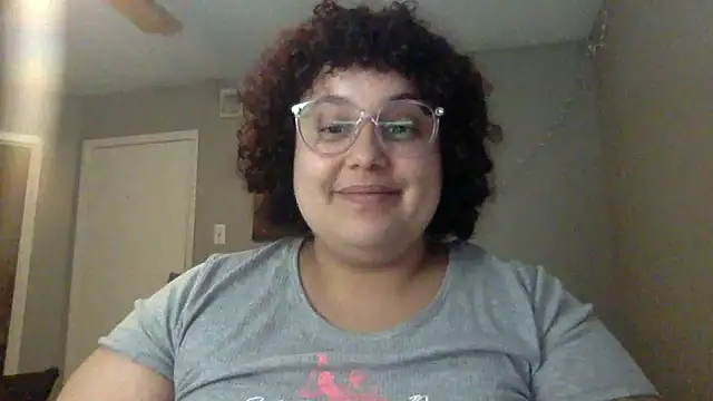 Snapshot of kawaiimay chatting on 01.01.25 kawaiimay online show from 01.01.25