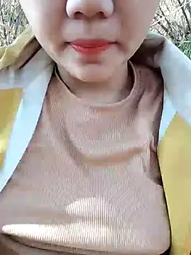 Snapshot of Betty20zx chatting on 01.05.25 Betty20zx online show from 01.05.25