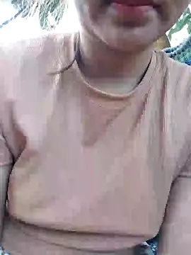 Snapshot of Betty20zx chatting on 02.21.25 Betty20zx online show from 02.21.25