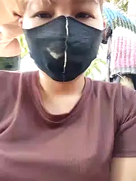 Snapshot of Betty20zx chatting on 03.04.25 Betty20zx online show from 03.04.25