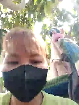 Snapshot of Betty20zx chatting on 03.09.25 Betty20zx online show from 03.09.25