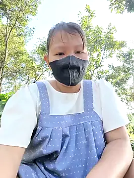 Snapshot of Betty20zx chatting on 10.10.25 Betty20zx online show from 10.10.25