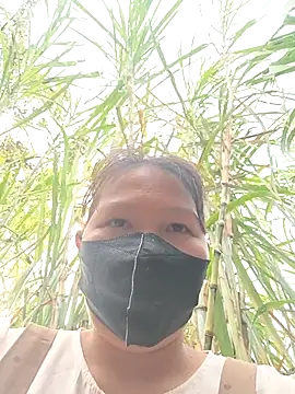 Snapshot of Betty20zx chatting on 12.01.25 Betty20zx online show from 12.01.25