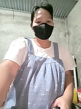 Snapshot of Betty20zx chatting on 12.04.25 Betty20zx online show from 12.04.25