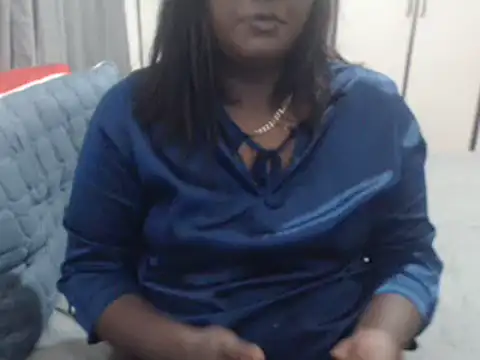 Snapshot of INDIANSIN2 chatting on 02.17.25 INDIANSIN2 online show from 02.17.25