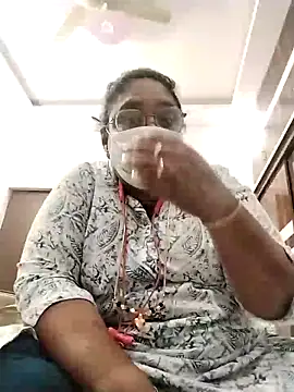 Snapshot of Pushpavathi_78 chatting on 01.17.26 Pushpavathi 78 online show from 01.17.26