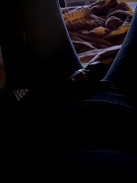 Snapshot of Ana-05 chatting on 09.27.25 Ana-05 online show from 09.27.25