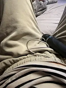 Snapshot of Ana-05 chatting on 10.29.25 Ana-05 online show from 10.29.25