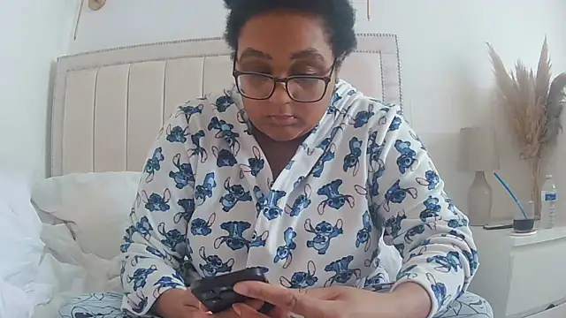 vanilla chocolate23 online show from 11.08.25