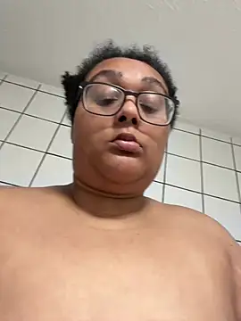 vanilla chocolate23 online show from 02.15.26