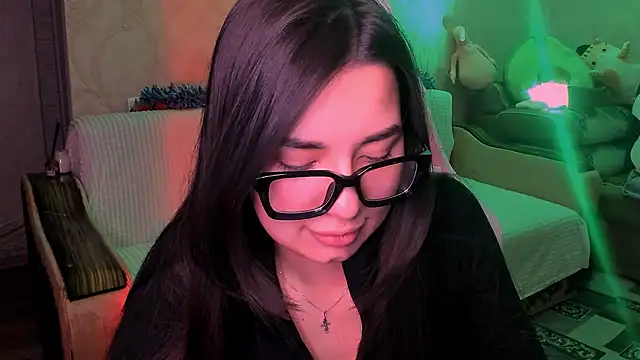 Swee Alicee online show from 01.12.26