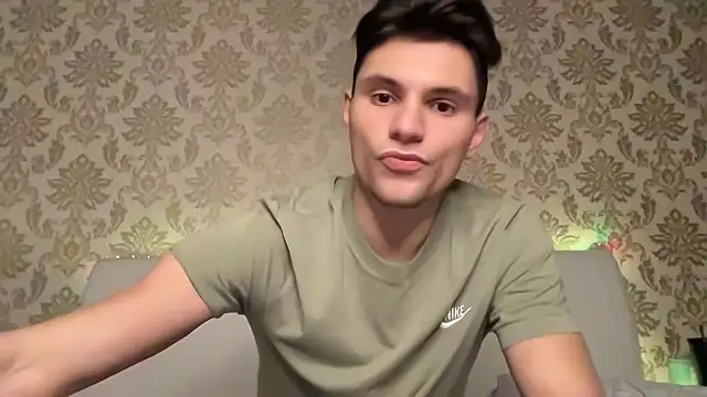 denlover1 online show from 01.30.25