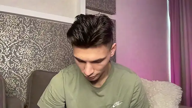 denlover1 online show from 02.17.25