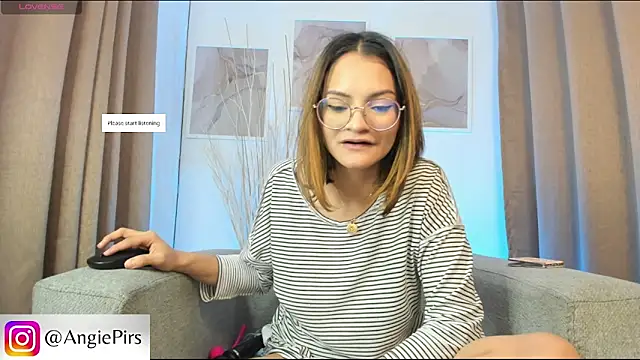 Angie Pirss online show from 01.15.25