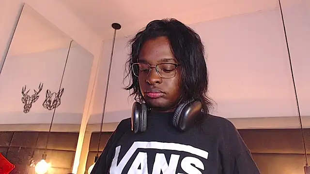 candy lovee69 online show from 10.24.25