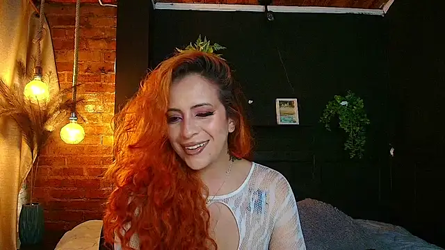 Snapshot of sahra_taylor_ chatting on 05.25.26 sahra taylor online show from 05.25.26