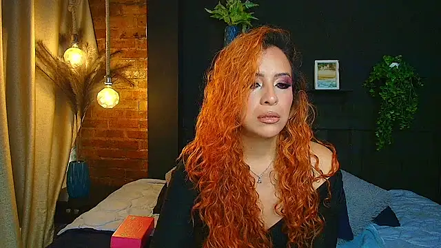 Snapshot of sahra_taylor_ chatting on 06.07.26 sahra taylor online show from 06.07.26