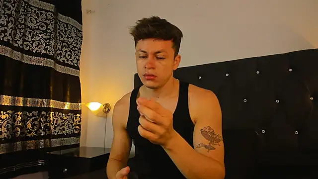 Angel Cuervo online show from 02.11.25