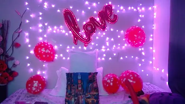 Nicol Love0 online show from 02.14.25