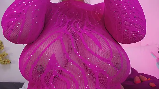 Nicol Love0 online show from 04.08.26