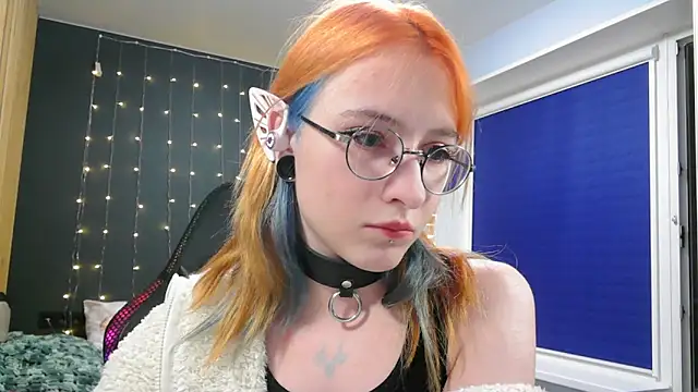 Snapshot of Honelin chatting on 12.28.24 Honelin online show from 12.28.24