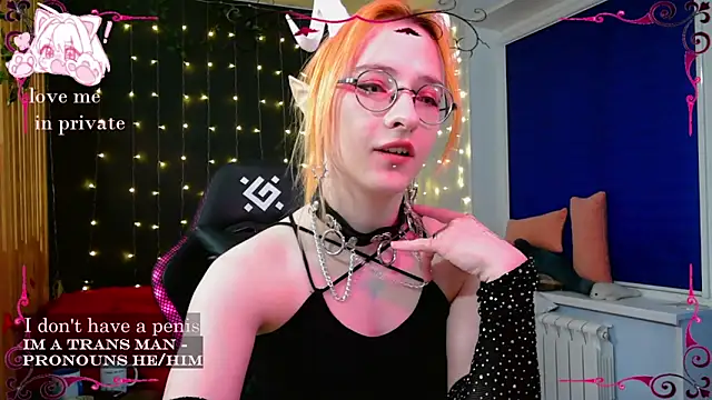 Snapshot of Honelin chatting on 03.09.25 Honelin online show from 03.09.25