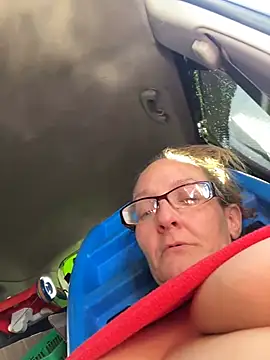 Snapshot of SweetVegasTits chatting on 02.25.25 SweetVegasTits online show from 02.25.25