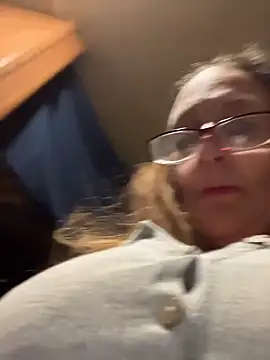 Snapshot of SweetVegasTits chatting on 02.25.25 SweetVegasTits online show from 02.25.25