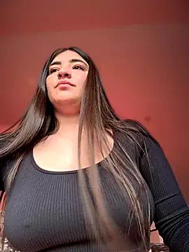 AhriCutte online show from 11.30.25